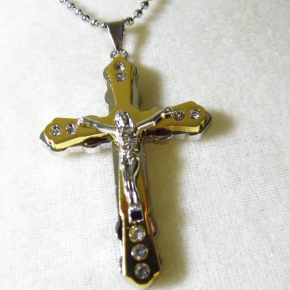 Classic Unisex Two tone Cross Pendant - Picture 11 of 12